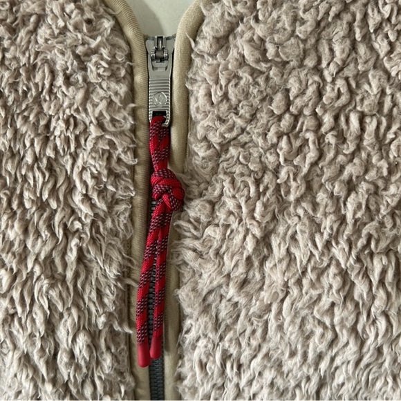 Lululemon Oh So Sherpa Full Zip Teddy jacket Size 10 - Picture 9 of 15